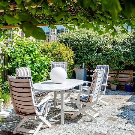 Apartment Garden&bed